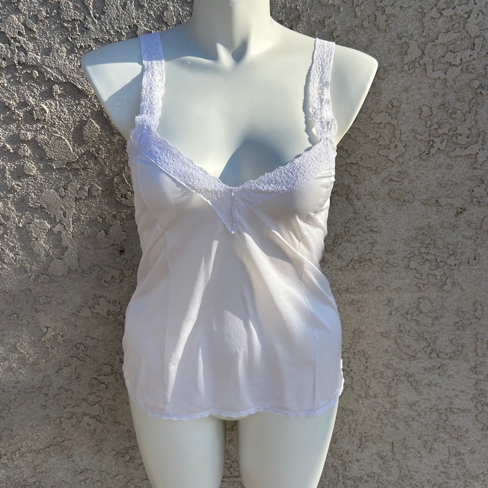 Vintage Camisole Women Size 36 White Excellent Lace Trim V-Neck Nylon Tank Top